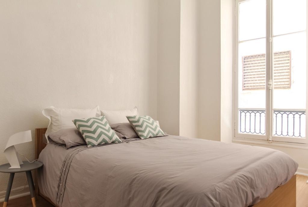Veillon - 2 Bedrooms - City Center Niza Exterior foto